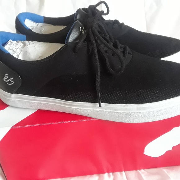 es Skate Shoe  'Arc" size 8.5 - Picture 2 of 3